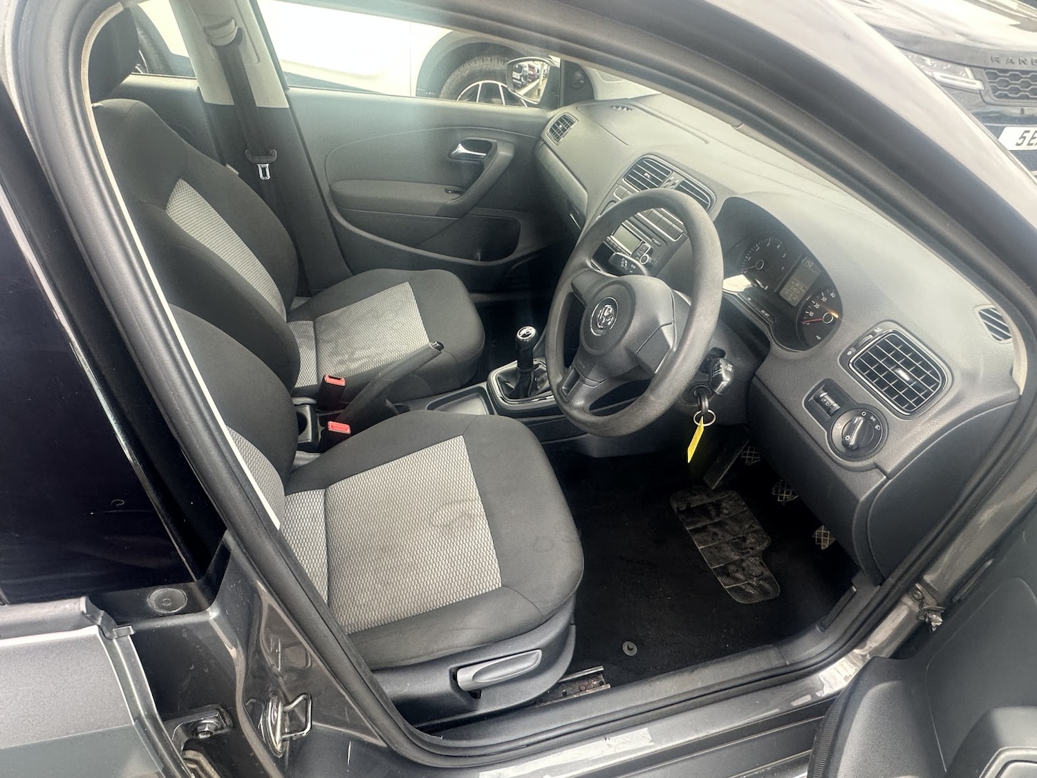 Used Volkswagen Polo 2011 for sale - 76334808: Photo 13