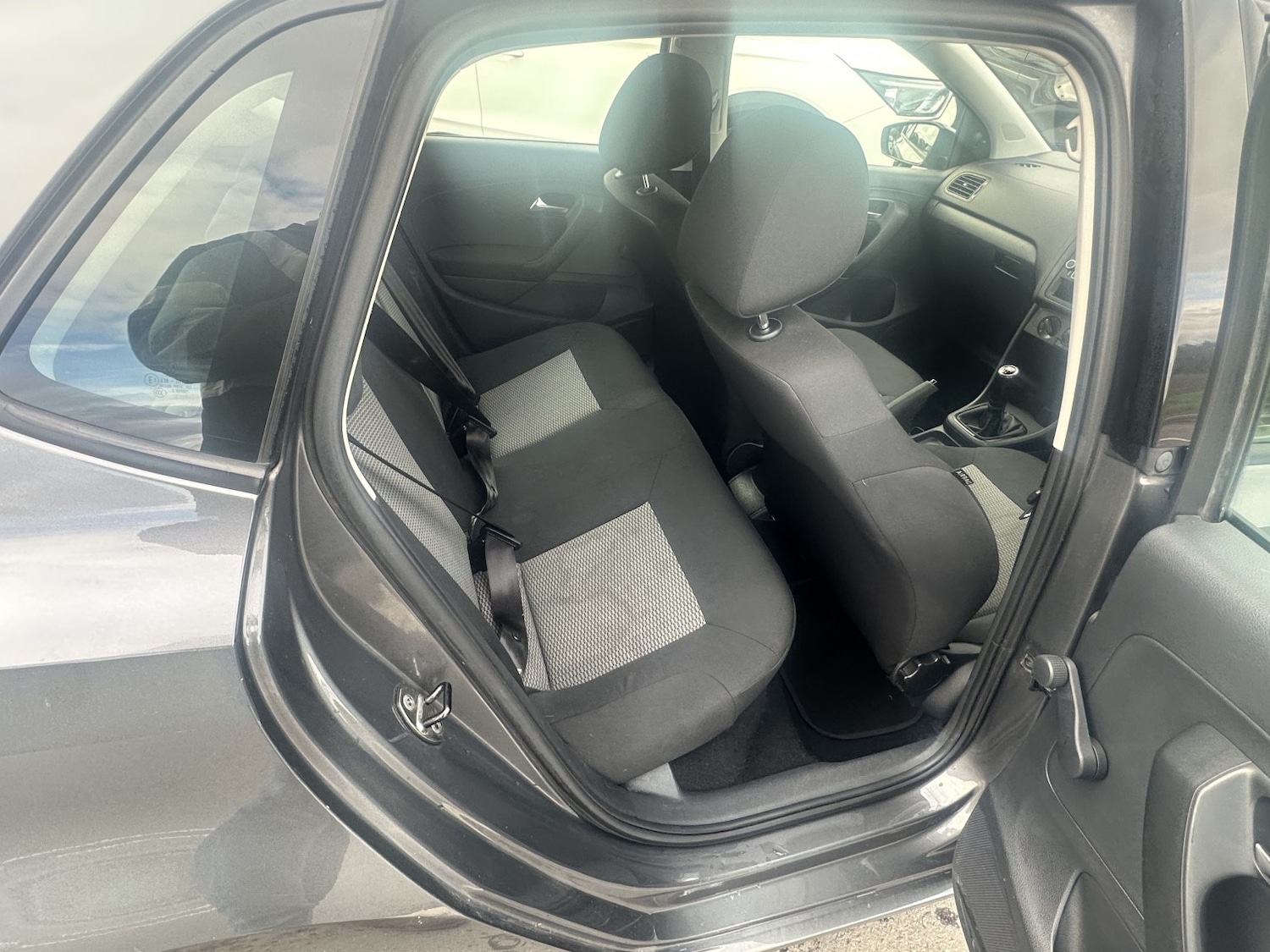 Used Volkswagen Polo 2011 for sale - 76334808: Photo 15