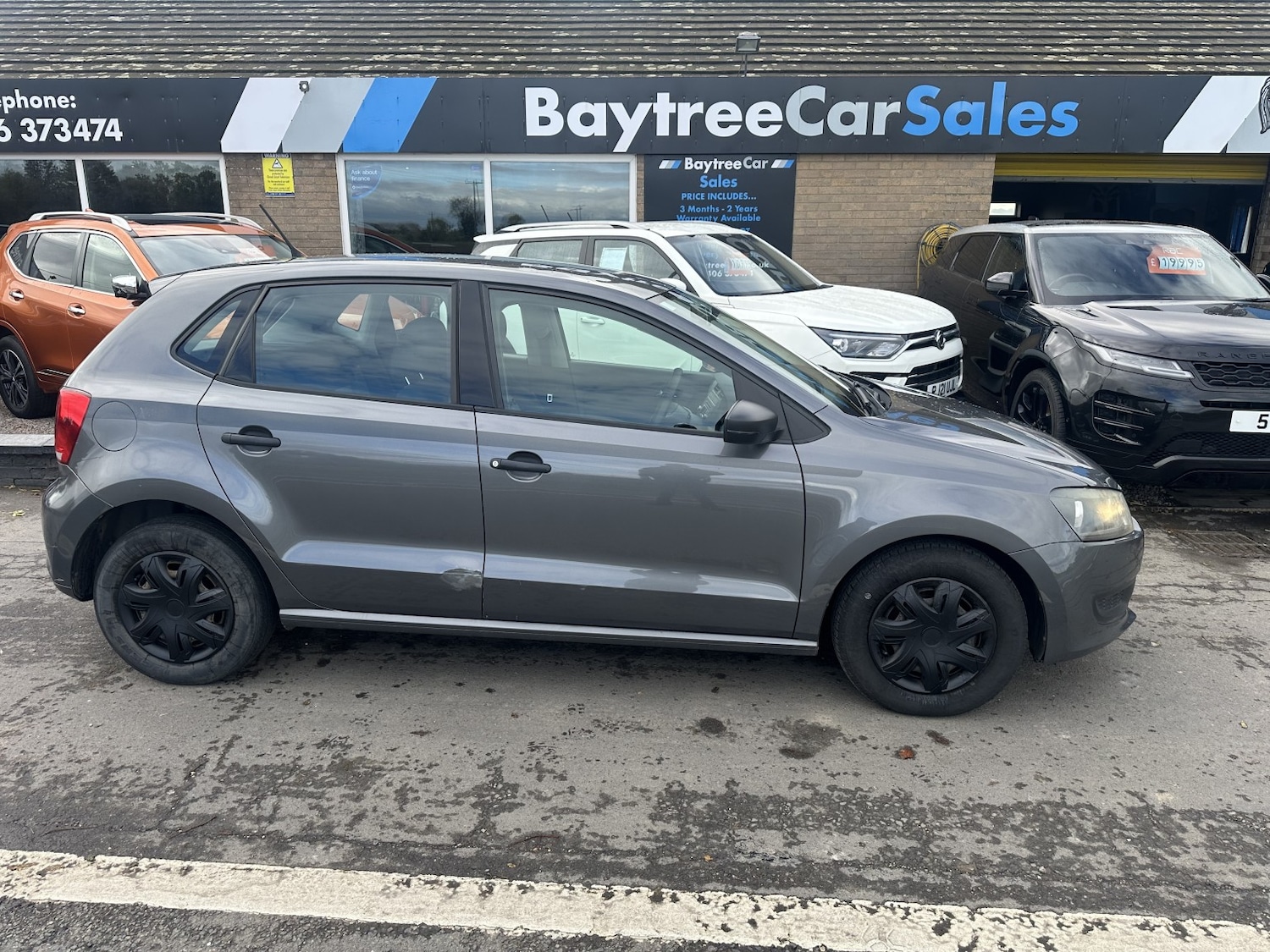 Used Volkswagen Polo 2011 for sale - 76334808: Photo 3