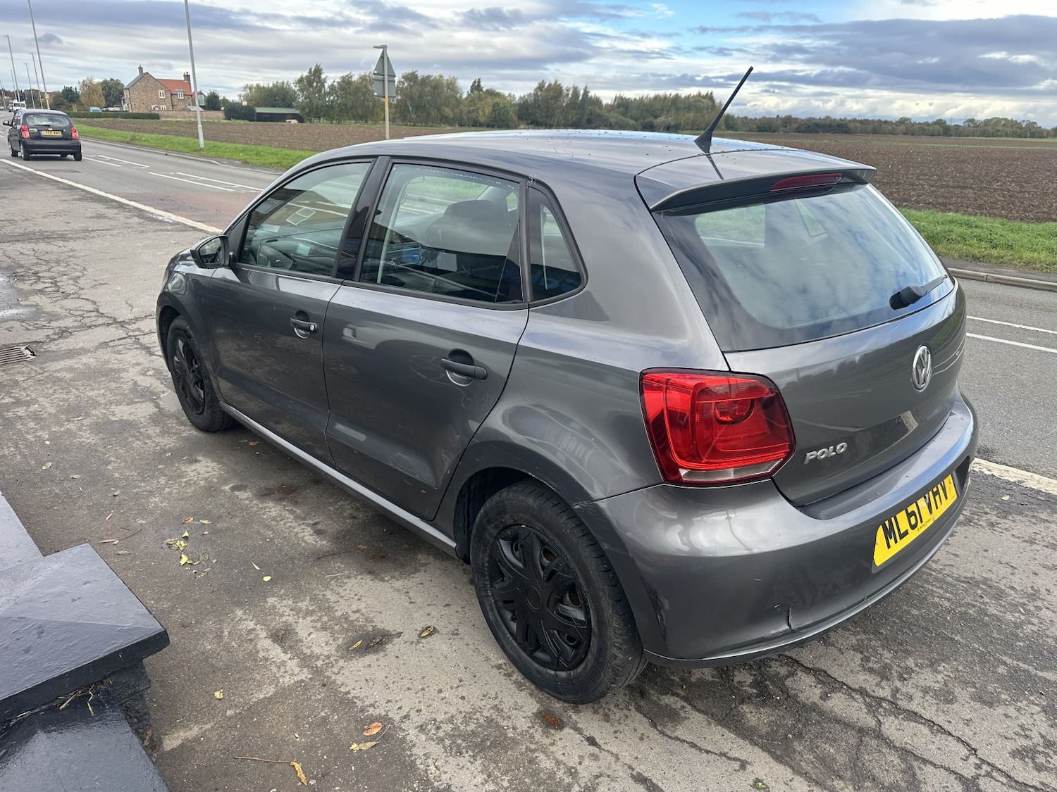 Used Volkswagen Polo 2011 for sale - 76334808: Photo 8