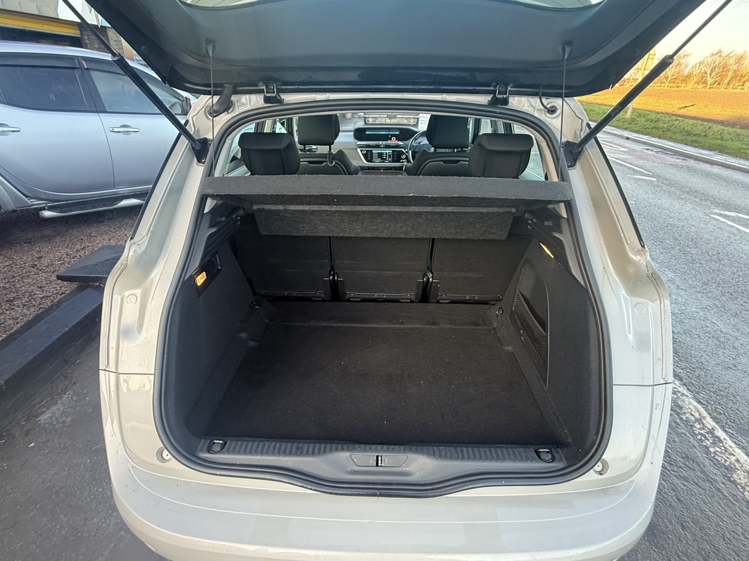 Used Citroen C4 Picasso 2017 for sale - 77129608: Photo 14