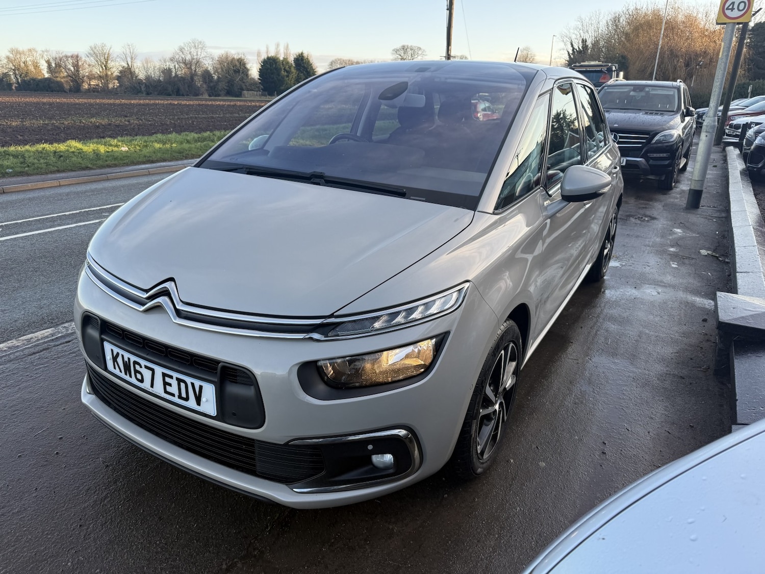 Used Citroen C4 Picasso 2017 for sale - 77129608: Photo 3