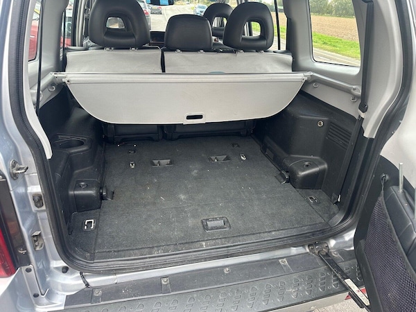 Used Mitsubishi Shogun 2006 for sale - 76225220: Photo 13