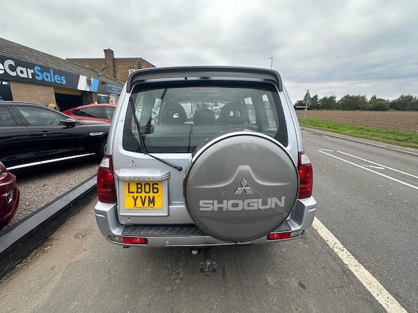 Used Mitsubishi Shogun 2006 for sale - 76225220: Photo 6