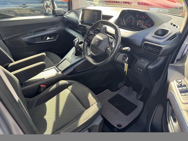 Used Peugeot Rifter 2019 for sale - 76107272: Photo 11