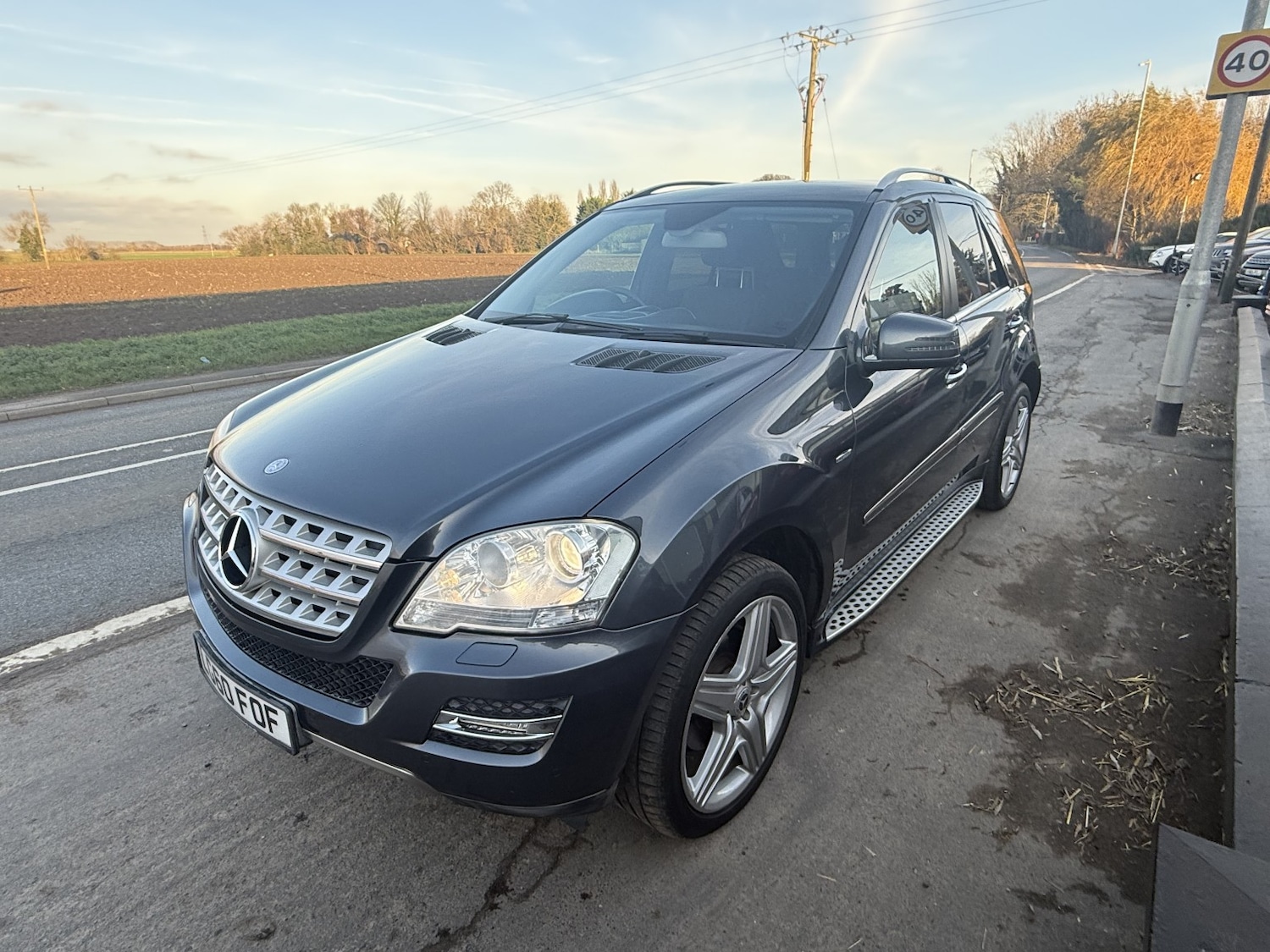 Used Mercedes-Benz M Class 2010 for sale - 76911061: Photo 11