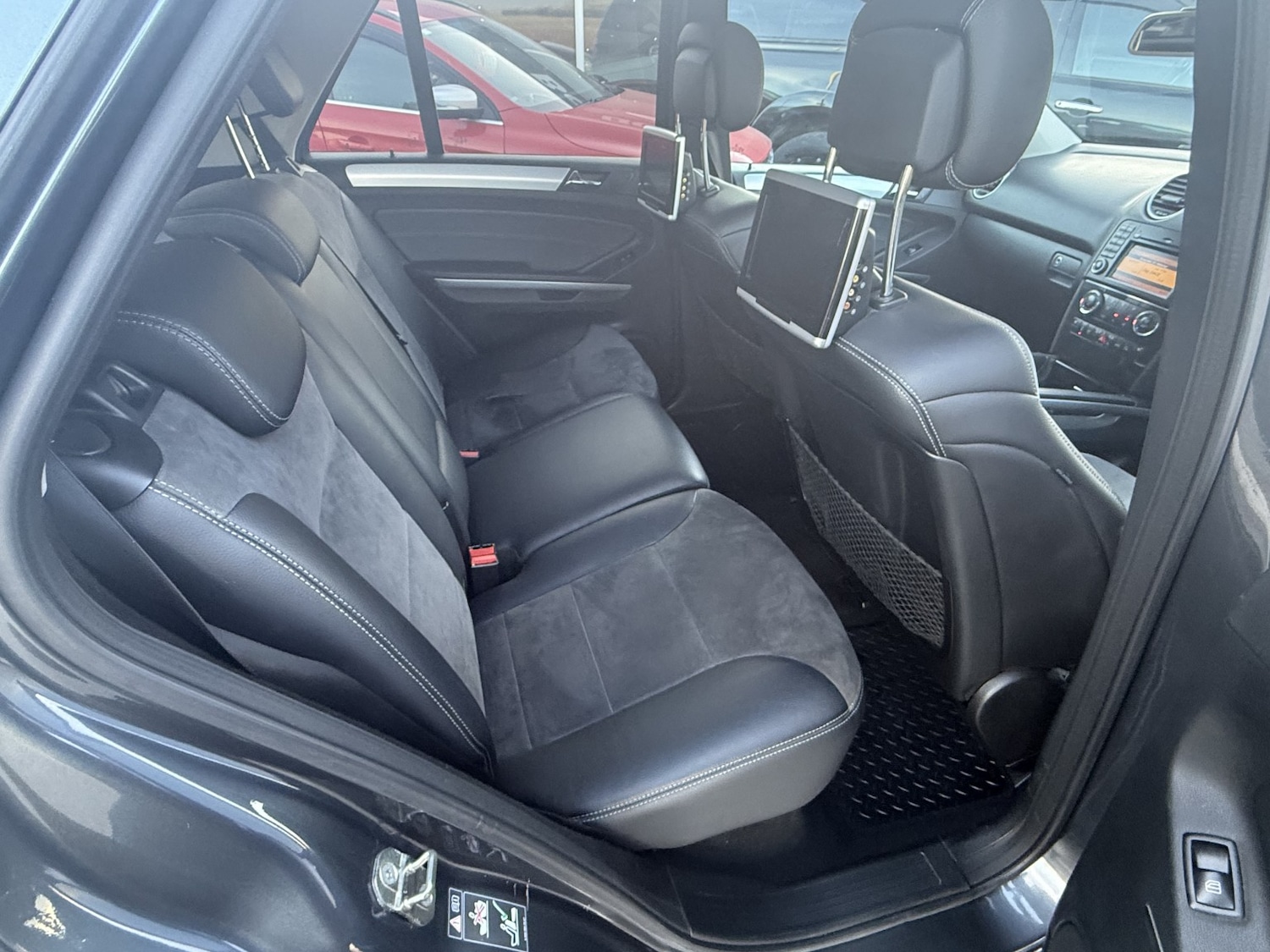 Used Mercedes-Benz M Class 2010 for sale - 76911061: Photo 16