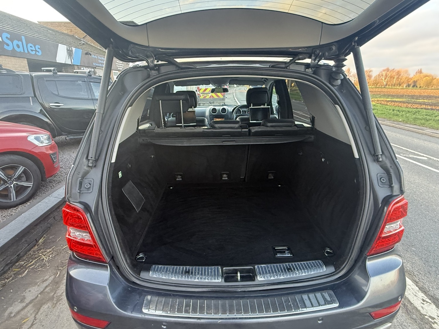 Used Mercedes-Benz M Class 2010 for sale - 76911061: Photo 19