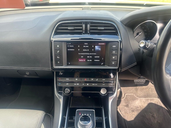 Used Jaguar XE 2015 for sale - 75297117: Photo 17