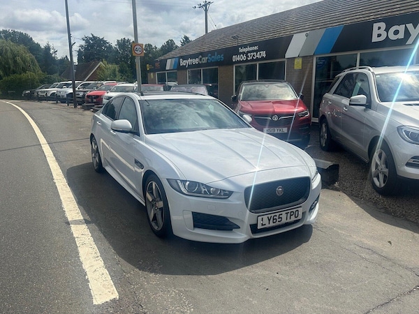 Used Jaguar XE 2015 for sale - 75297117: Photo 1