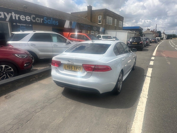 Used Jaguar XE 2015 for sale - 75297117: Photo 5