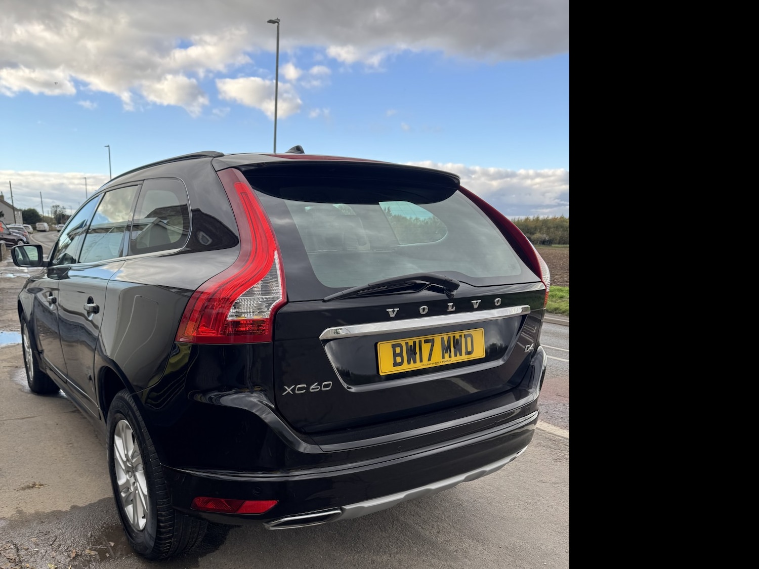 Used Volvo XC60 2017 for sale - 76376865: Photo 8