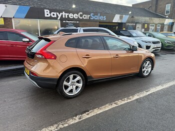 Used Volvo V40 2014 for sale - 78323943: Photo