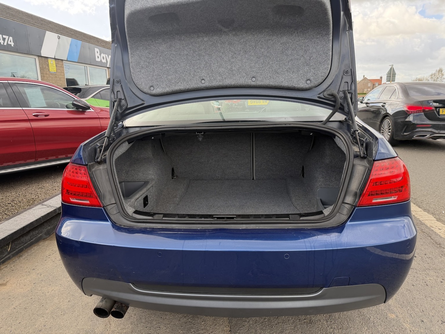 Used BMW 3 Series 2010 for sale - 78056987: Photo 8