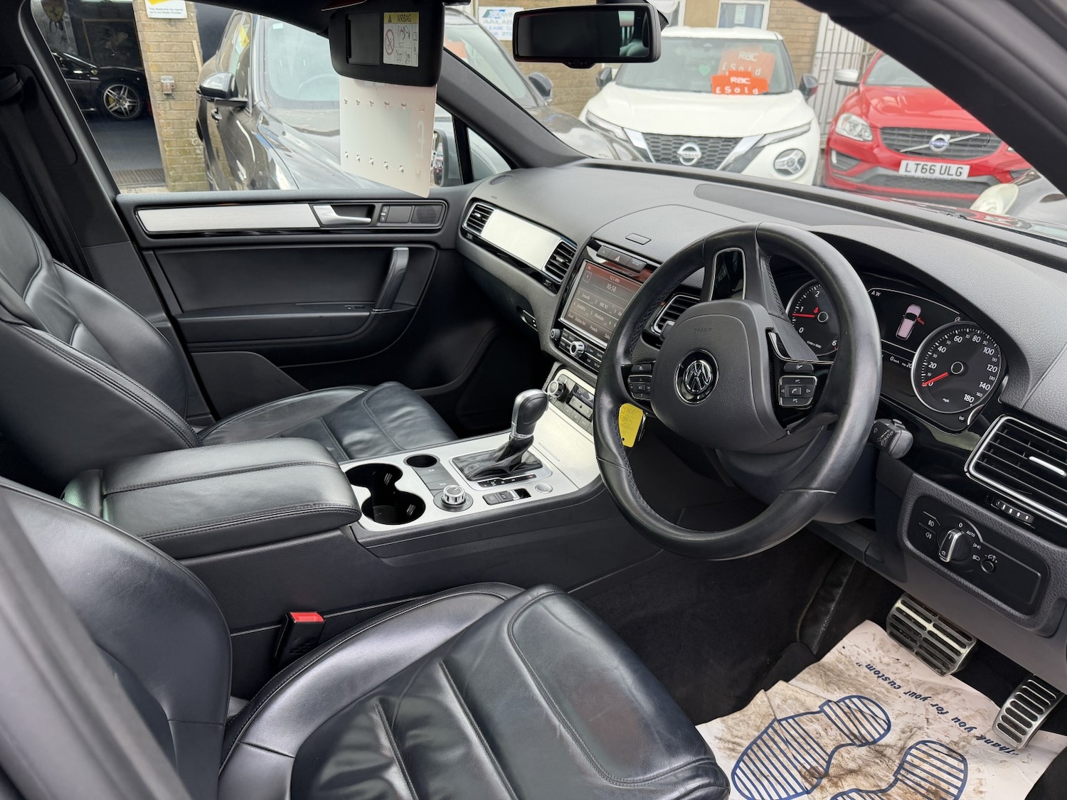 Used Volkswagen Touareg 2014 for sale - 77558662: Photo 10