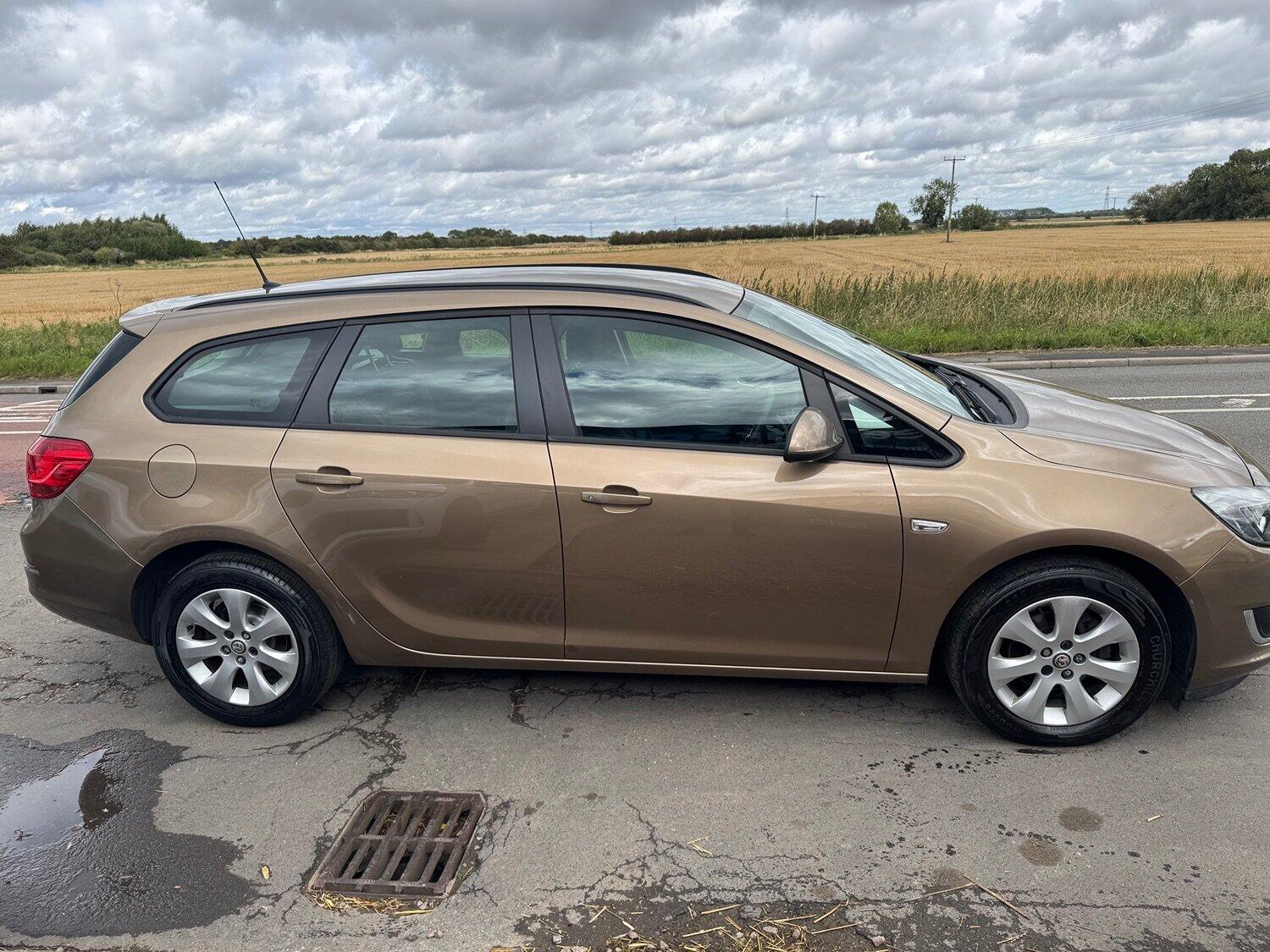 Used Vauxhall Astra 2014 for sale - 75779376: Photo 5
