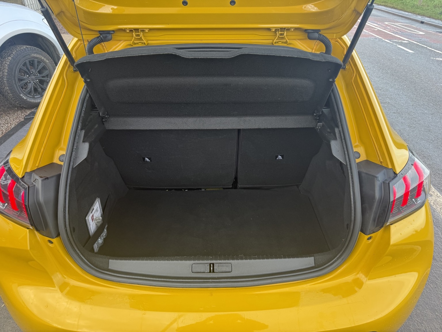 Used Peugeot 208 2022 for sale - 77296815: Photo 16