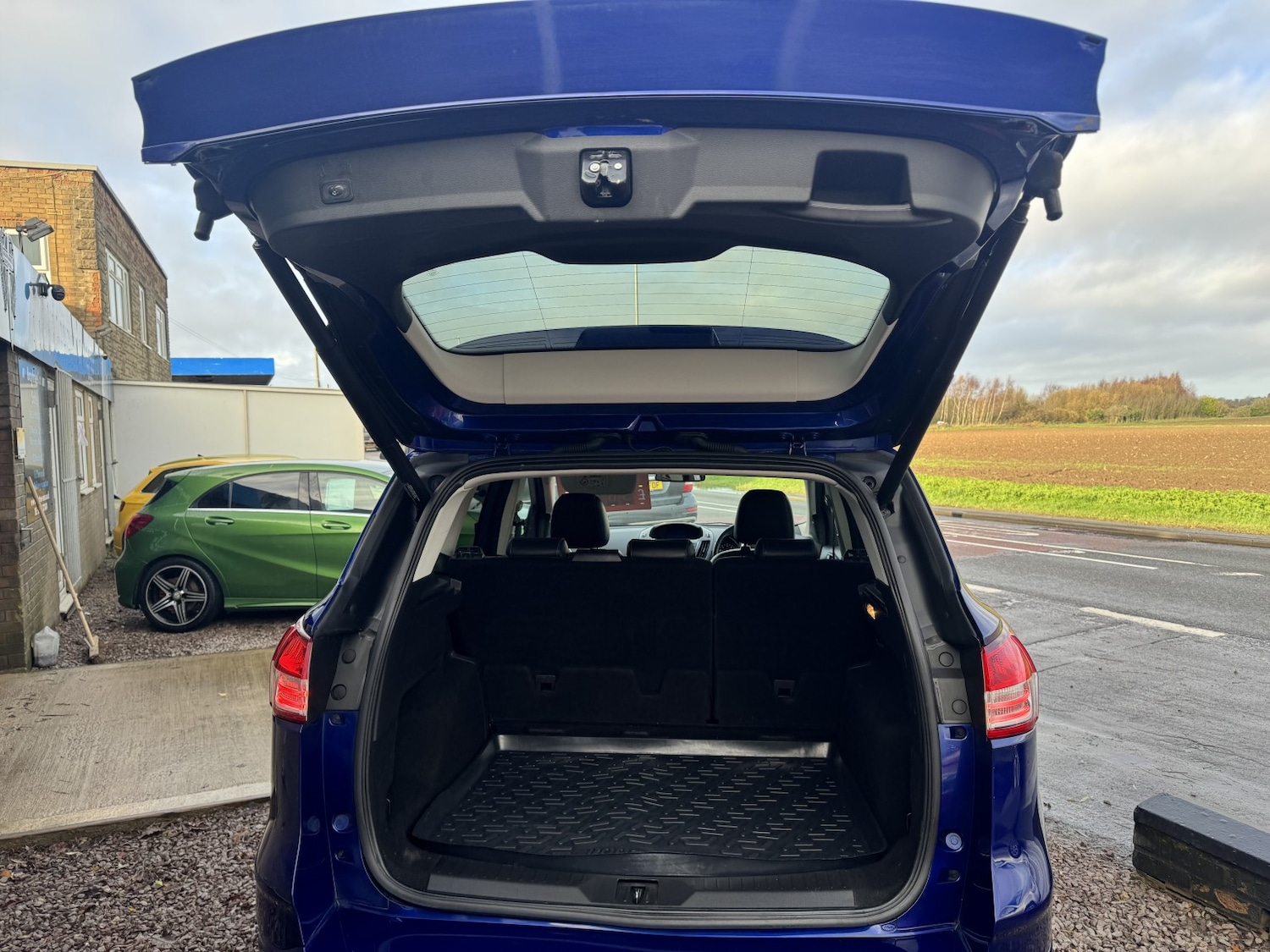 Used Ford Kuga 2015 for sale - 76848654: Photo 12