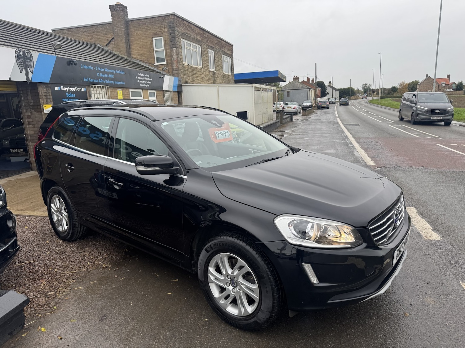 Used Volvo XC60 2017 for sale - 77464767: Photo 2