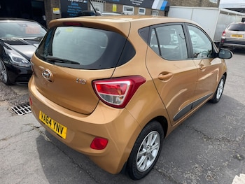 Used Hyundai i10 2015 for sale - 79563951: Photo