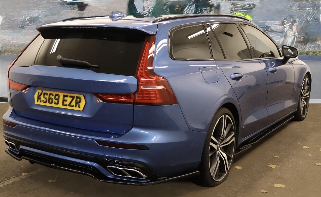 Used Volvo V60 2019 for sale - 76391449: Photo 1