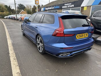 Used Volvo V60 2019 for sale - 76391449: Photo