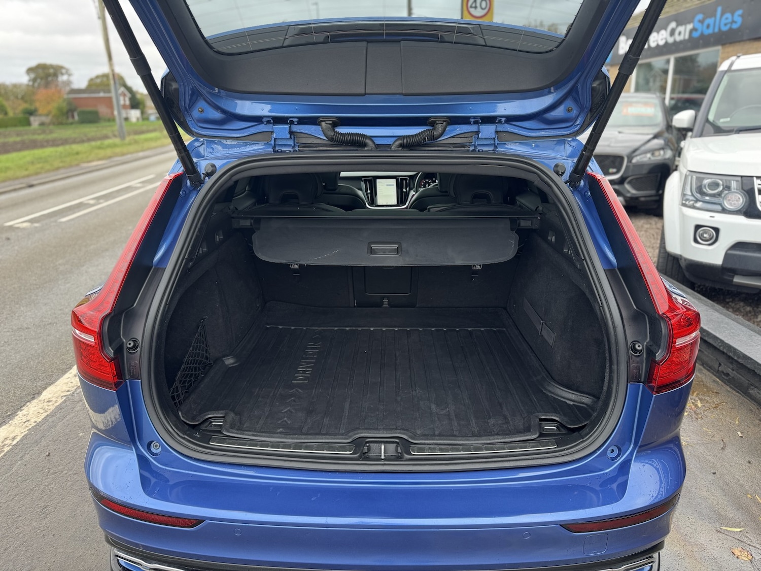 Used Volvo V60 2019 for sale - 76391449: Photo 6