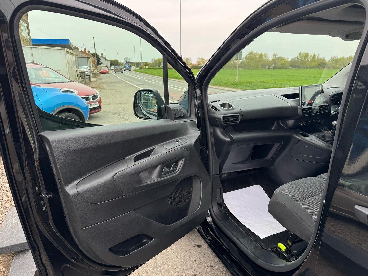 Used Citroen Berlingo 2024 for sale - 76793214: Photo 29