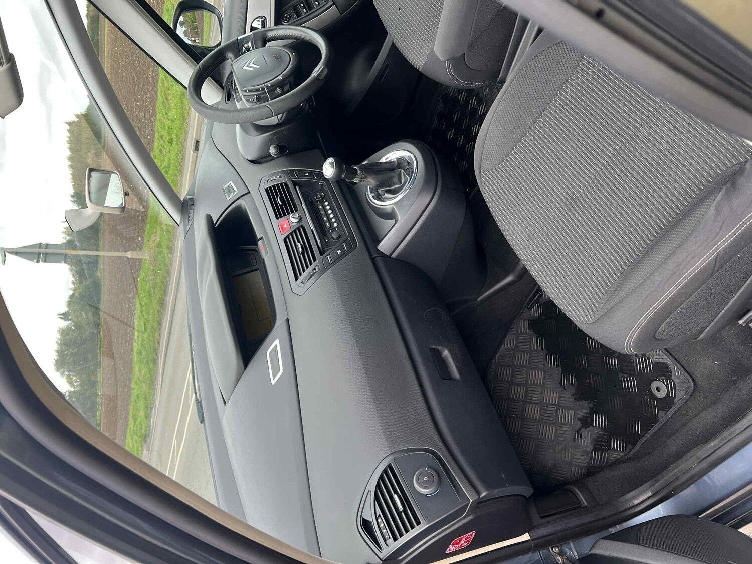 Used Citroen C4 Picasso 2011 for sale - 76174037: Photo 11