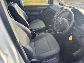 Used Volkswagen Caddy 2015 for sale - 75168169: Photo