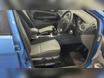 Used Ford Focus 2011 for sale - 78340043: Photo