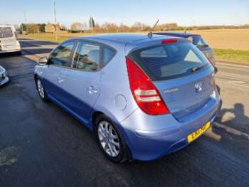 Used Hyundai i30 2011 for sale - 65989647: Photo