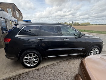 Used Jeep Grand Cherokee 2016 for sale - 78134952: Photo