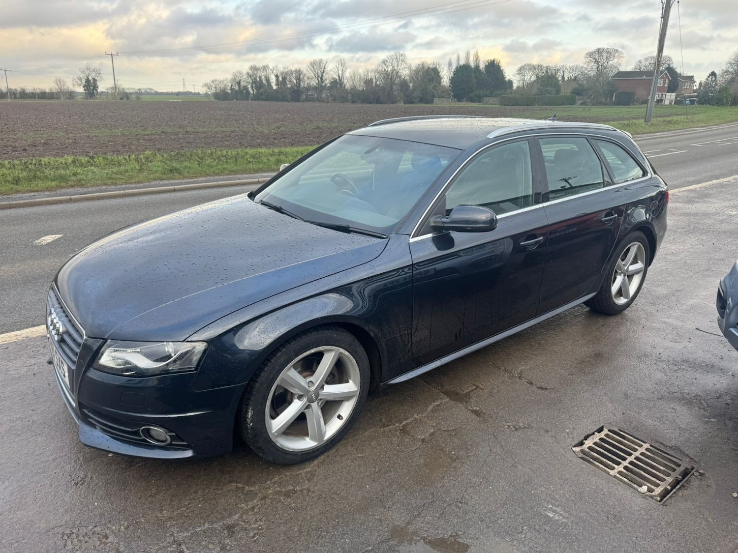 Used Audi A4 2011 for sale - 77237119: Photo 2