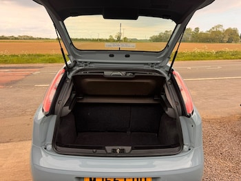 Used Fiat Punto 2015 for sale - 78489215: Photo