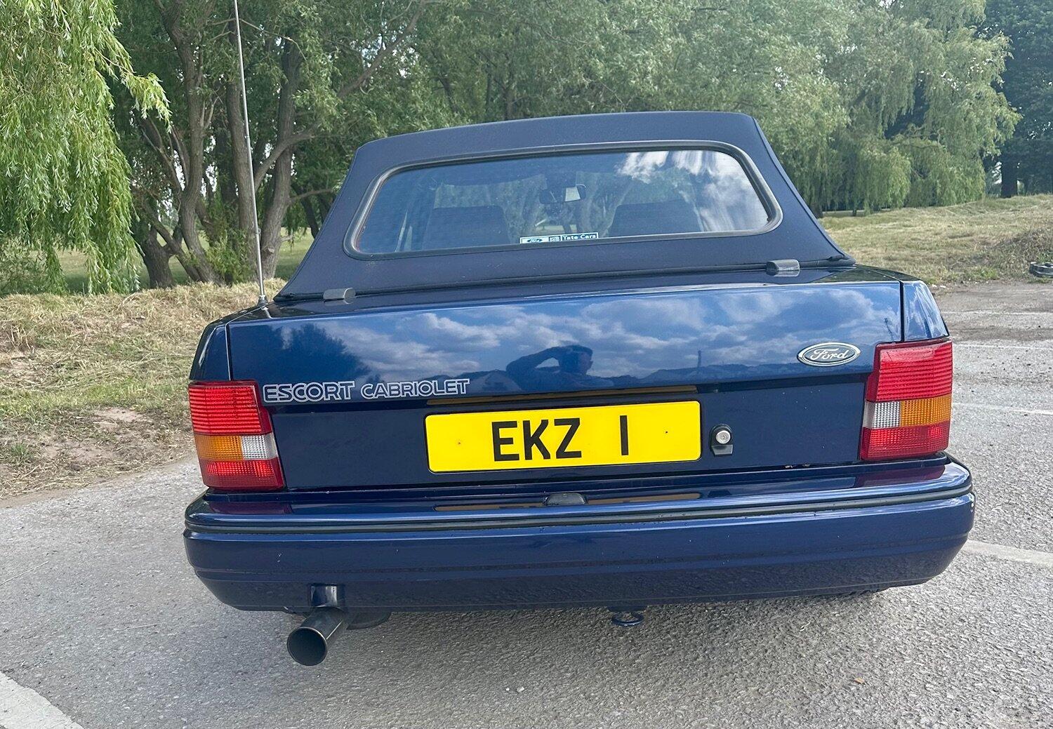 Used Ford Escort 1990 for sale - 76793213: Photo 12