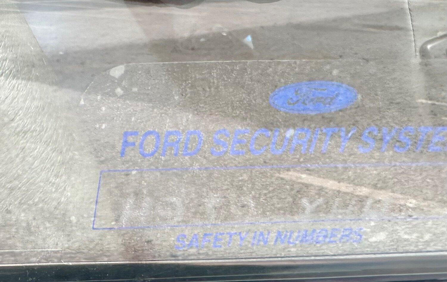 Used Ford Escort 1990 for sale - 76793213: Photo 14