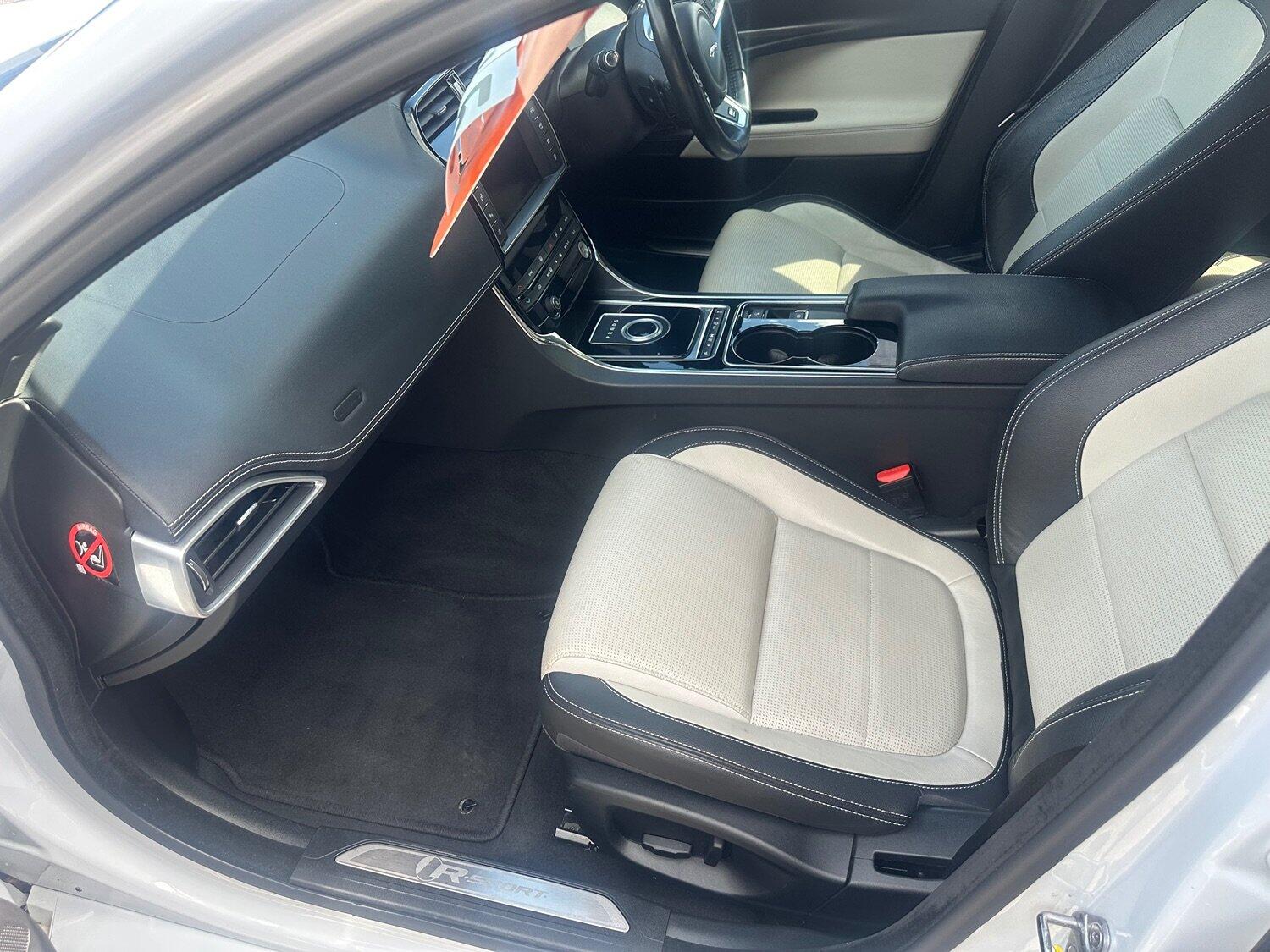 Used Jaguar XE 2015 for sale - 77464789: Photo 16