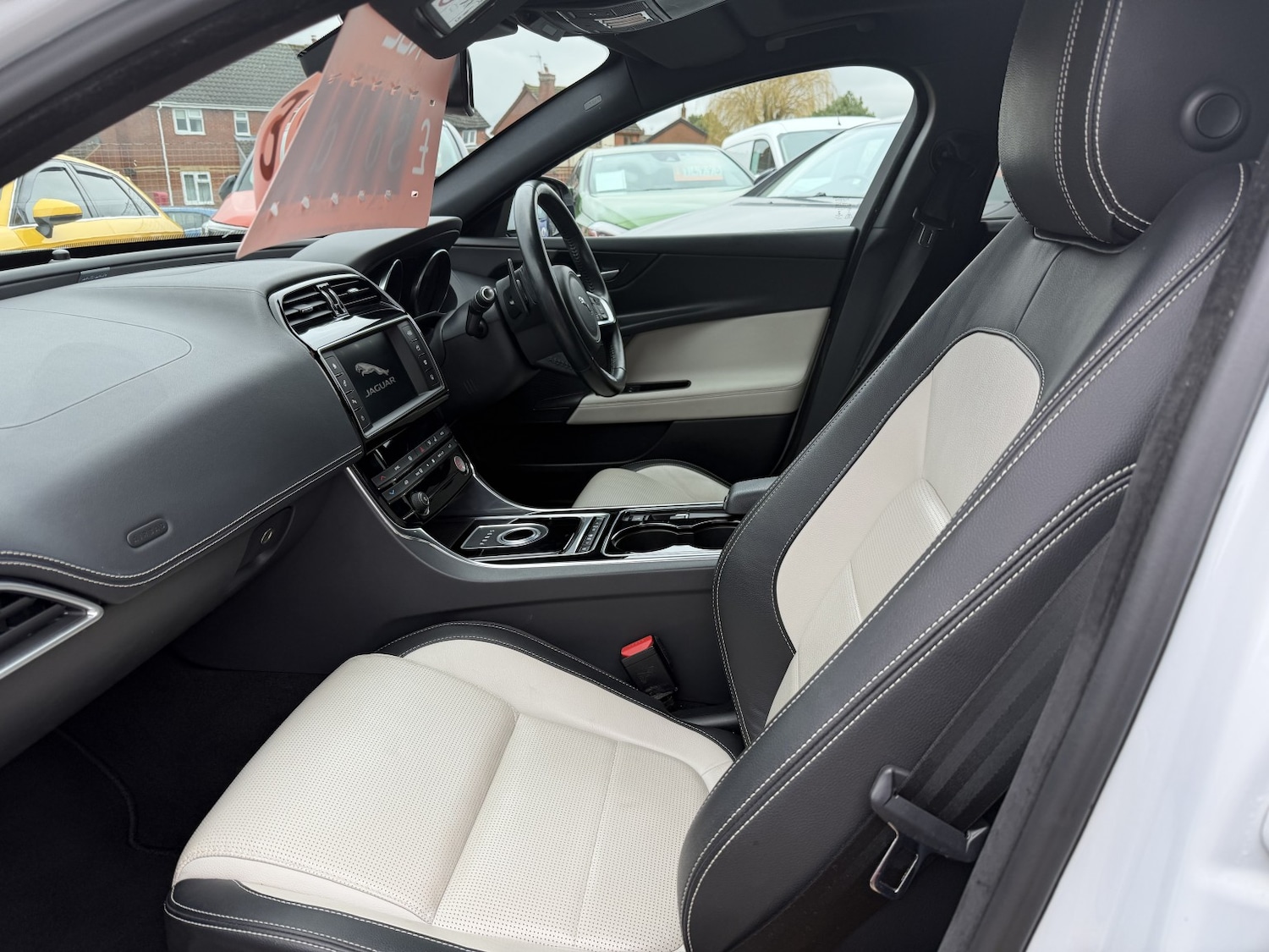 Used Jaguar XE 2015 for sale - 77464789: Photo 18