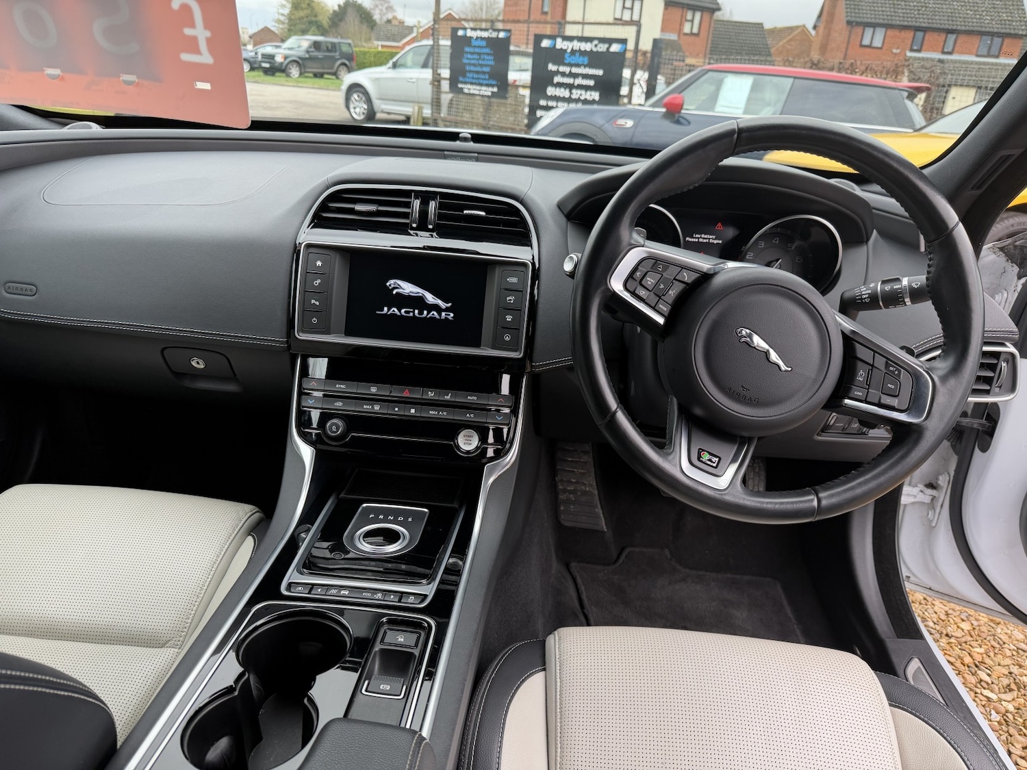 Used Jaguar XE 2015 for sale - 77464789: Photo 20