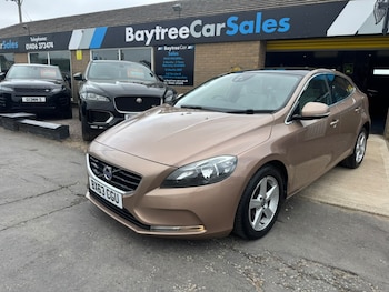 Used Volvo V40 2014 for sale - 79211377: Photo