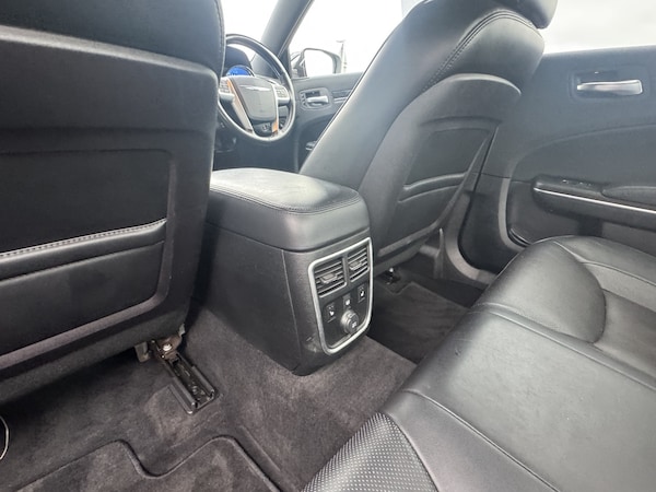 Used Chrysler 300C 2013 for sale - 76273317: Photo 10