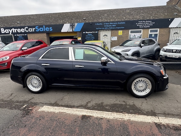 Used Chrysler 300C 2013 for sale - 76273317: Photo 4