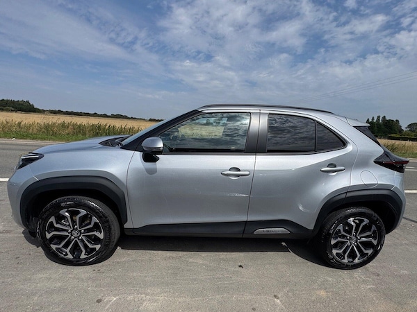 Used Toyota Yaris Cross 2024 for sale - 75550326: Photo 5