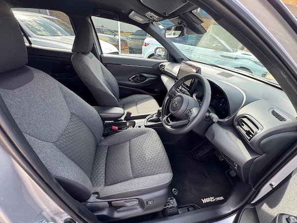 Used Toyota Yaris Cross 2024 for sale - 75550326: Photo 9