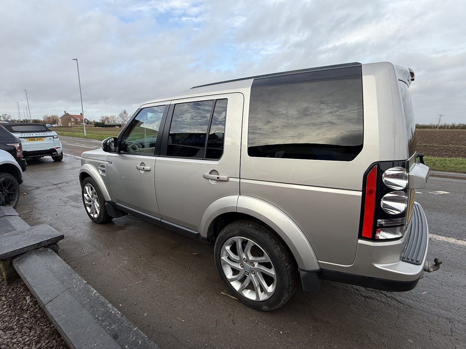 Used Land Rover Discovery 2015 for sale - 77173118: Photo 6