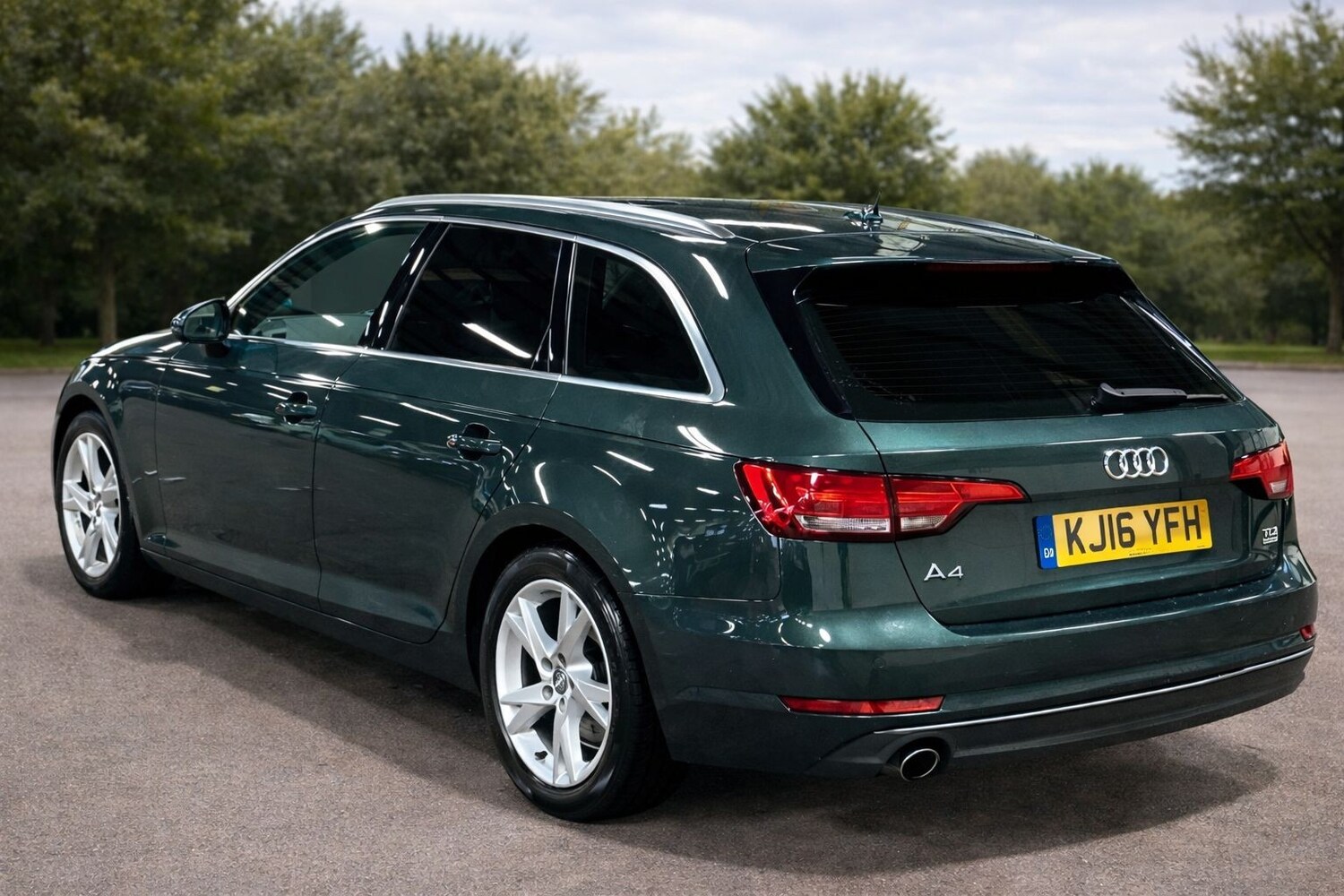 Used Audi A4 2016 for sale - 77329130: Photo 3