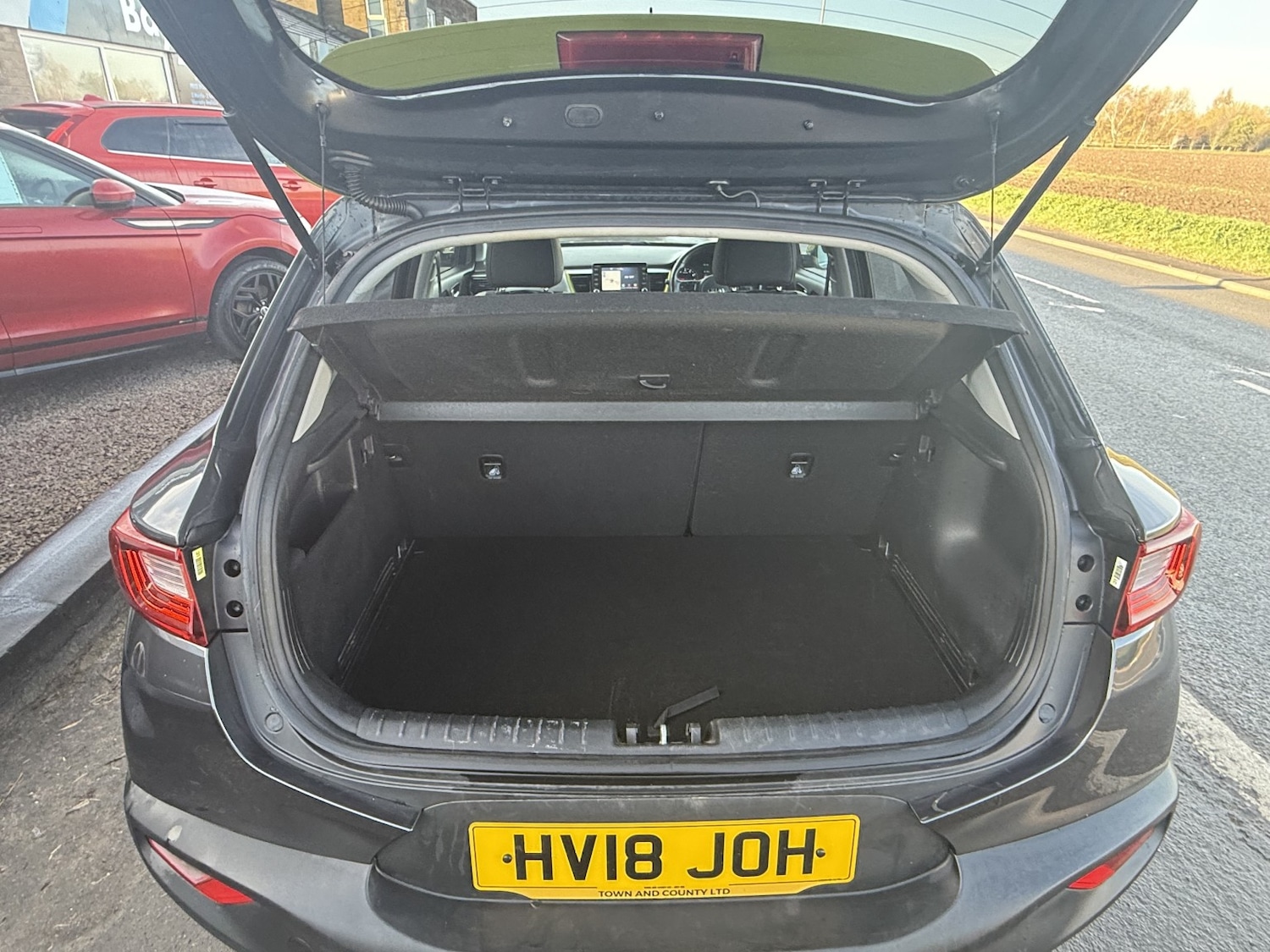 Used Kia Stonic 2018 for sale - 77464993: Photo 13