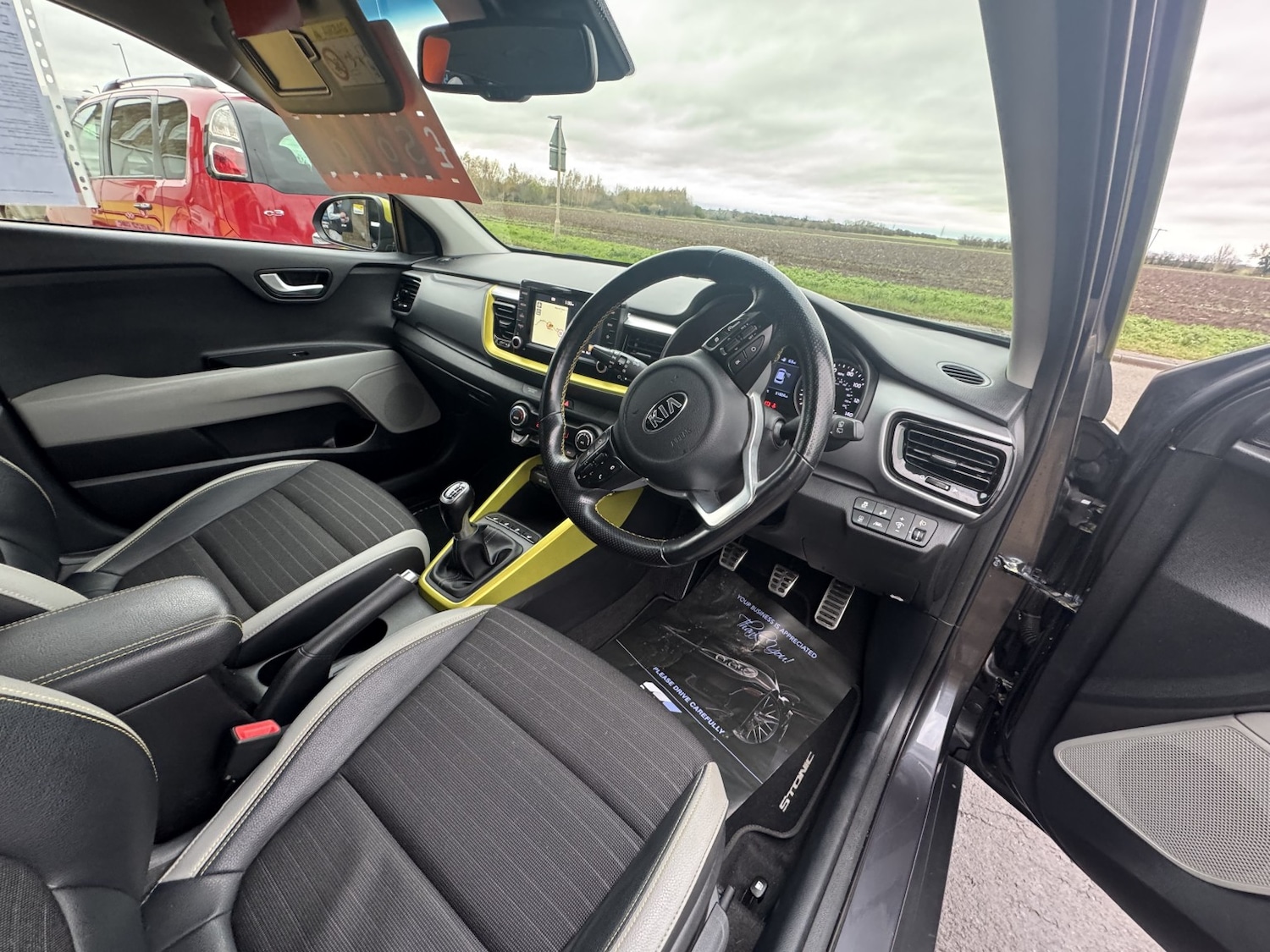 Used Kia Stonic 2018 for sale - 77464993: Photo 9