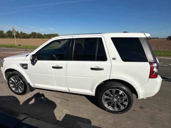 Used Land Rover Freelander 2 2011 for sale - 76093671: Photo 8